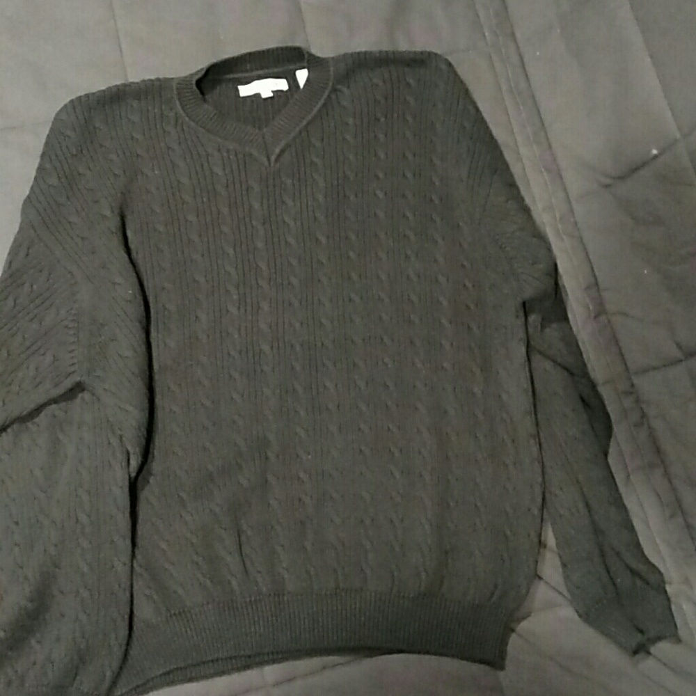 Tehama L Black Sweater